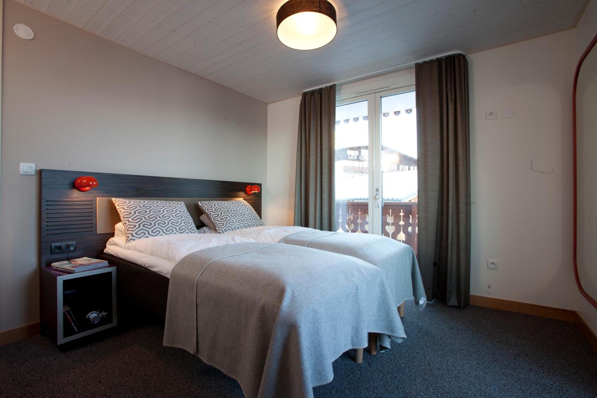 Langley Hotel Le Petit Prince Alpe d'Huez Exterior foto